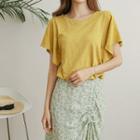 Flutter-sleeve Round-hem T-shirt