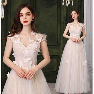 Sleeveless Butterfly A-line Wedding Gown