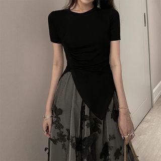 Short-sleeve Round-neck Plain Asymmetrical Top