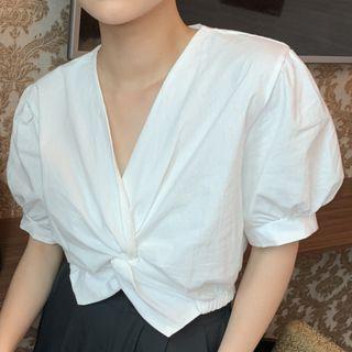 Plain Short-sleeve Twist Cropped Blouse
