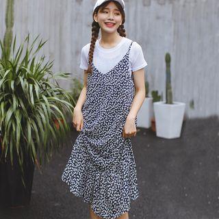 Set: Short-sleeve T-shirt + Strappy Floral Midi Dress