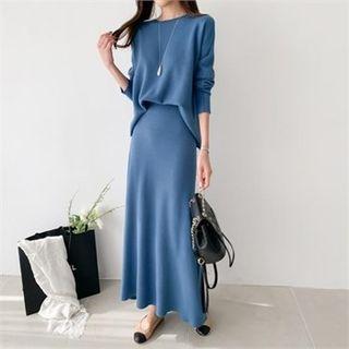 Set: Loose-fit Knit Top + Maxi Flare Skirt