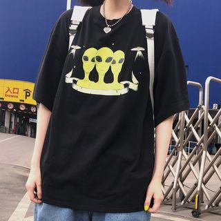 Elbow-sleeve Alien Printed T-shirt