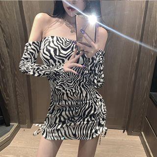 Off-shoulder Zebra Patterned Minidress Ivory - One Size