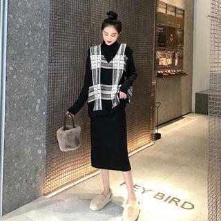 Plaid Vest / Long-sleeve Midi Dress
