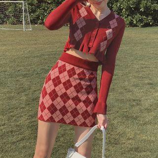 Set : V-neck Argyle Cardigan + High-waist Argyle Skirt