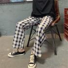Plain Short-sleeve T-shirt / Plaid Straight Leg Pants