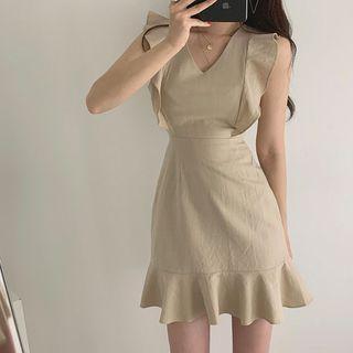 Ruffle Trim V-neck A-line Mermaid Dress