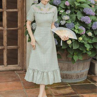 Short-sleeve Check Ruffled A-line Dress