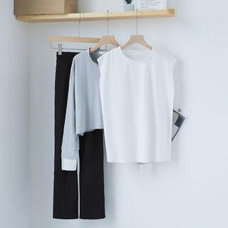 Plain Vest / V-neck Long-sleeve T-shirt / Straight Fit Pants / Set
