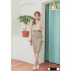 Cutout-neck Long-sleeve T-shirt