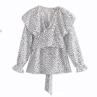V-neck Heart Print Ruffled Blouse
