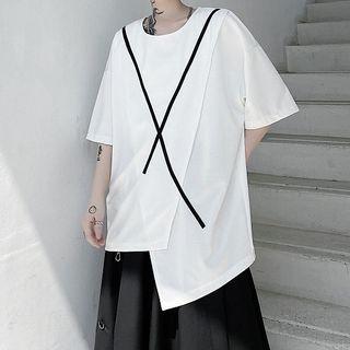 Short-sleeve Paneled Cross Strap T-shirt