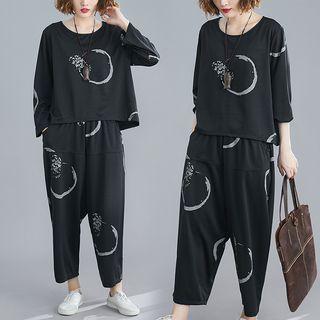 Set: 3/4-sleeve Printed T-shirt + Harem Pants