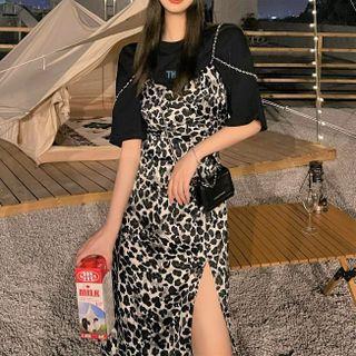 Elbow-sleeve Lettering T-shirt / Leopard Print Midi A-line Overall Dress