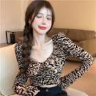 Long-sleeve Leopard Print Cropped T-shirt Leopard - Black & Beige - One Size