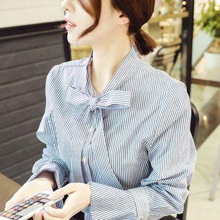Ruffled Sleeve Tie-front Striped Blouse