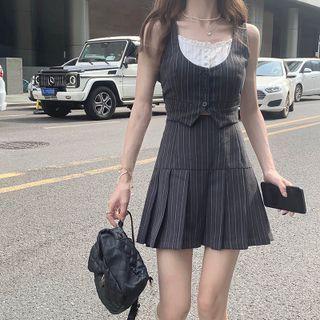 Mock Two-piece Striped Tank Top / Pleated Mini A-line Skirt