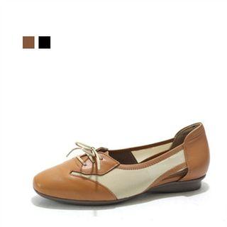 Contrast-trim Lace-up Loafers