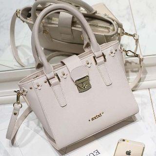 Applique Push-lock Zip Satchel