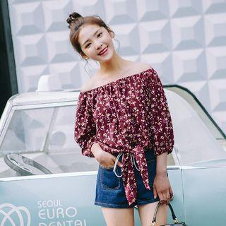 Floral Print Off-shoulder Elbow-sleeve T-shirt