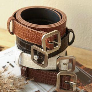 Square-buckle Croc-grain Belt
