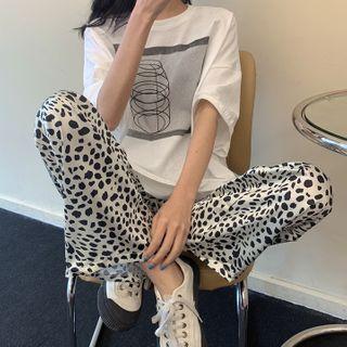 Elbow-sleeve Printed T-shirt / Leopard Print Wide-leg Pants