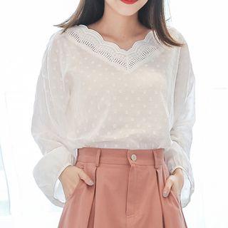 Scallop Trim V-neck Long Sleeve Blouse