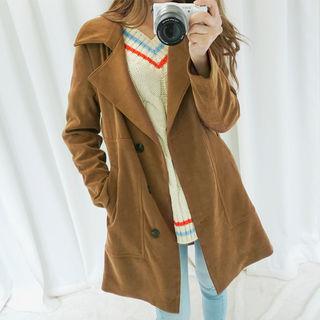 Wide-lapel Buttoned Faux-suede Coat