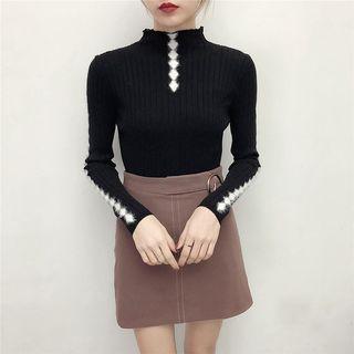 Mock-neck Contrast Trim Long-sleeve Knit Top