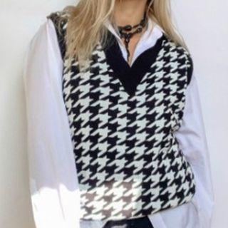 Houndstooth V-neck Sweater Vest