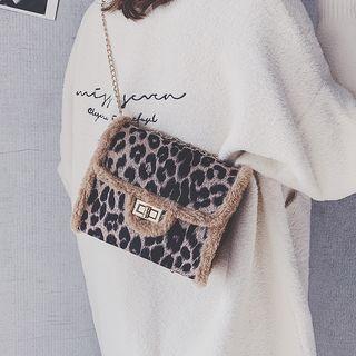 Leopard Pattern Chain Strap Crossbody Bag
