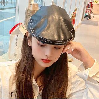 Contrast-trim Pu Beret Black - M (56-58cm)