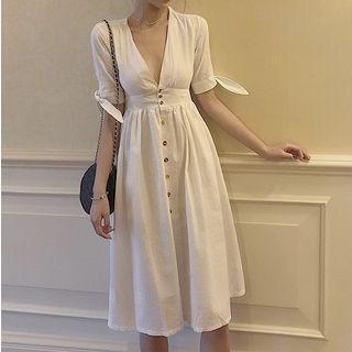Short-sleeve Bow Accent Buttoned A-line Dress
