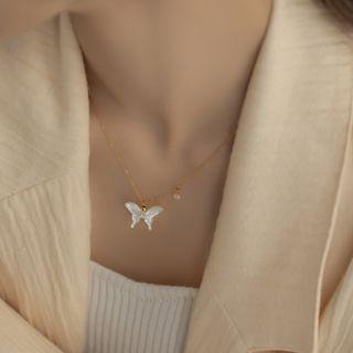 Butterfly Shell Pendant Alloy Necklace Gold - One Size
