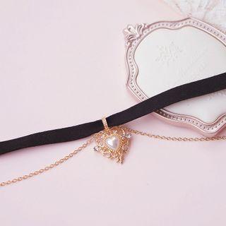 Faux Pearl Heart Layered Choker Black & White - One Size