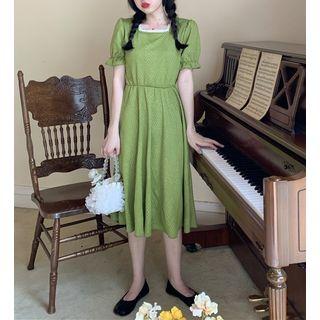 Short-sleeve Patterned Dress Green - One Size