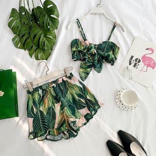 Set: Leaf Print Cropped Camisole + Wide Leg Shorts