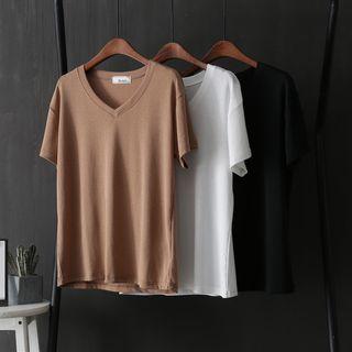 Plain Short-sleeve V-neck Knit Top