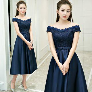 Off Shoulder V-neck Lace Panel Bridesmaid Dress