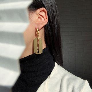 Razor Alloy Asymmetrical Dangle Earring