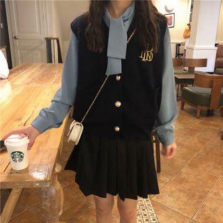 Knit Vest / Tie-neck Long-sleeve Chiffon Blouse