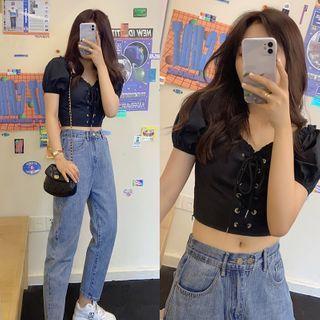 Ruffle Short-sleeve Top / Straight Fit Jeans