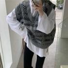 Plaid Knit Vest / Long-sleeve Applique Split T-shirt