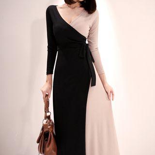 Two-tone V-neck Long-sleeve A-line Maxi Dress