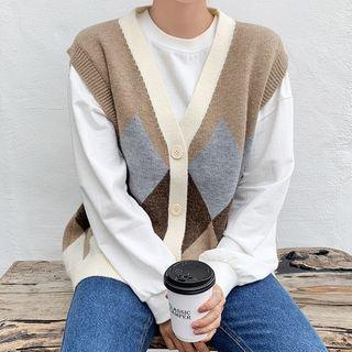 Button-up Argyle Knit Vest