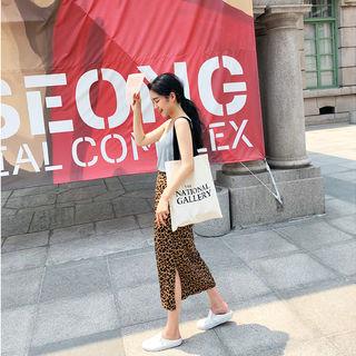 Slit-side Leopard Long Skirt