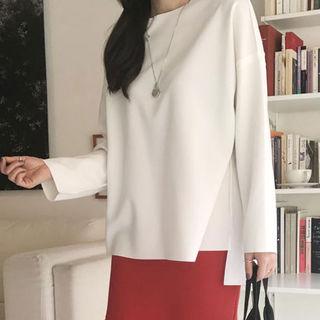 Seam-trim Dip-back Knit Top