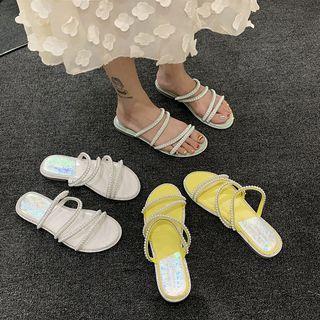 Faux Pearl Strapped Sandals