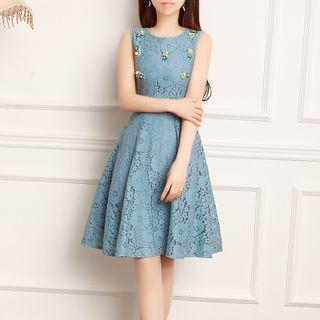 Flower Embroidered Sleeveless A-line Lace Dress